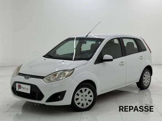 FORD FIESTA 1.0 ROCAM SE 8V FLEX 4P MANUAL FORD FIESTA 1.0 ROCAM SE 8V FLEX 4P MANUAL